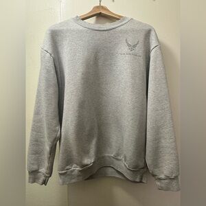 Gray Crewneck Sweater with Ribbed Cuffs and Waistband